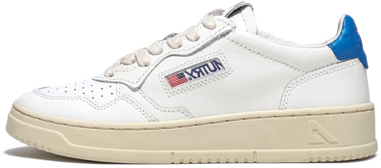 autry-medalist-low-white-light-blue-aulm-ll-40