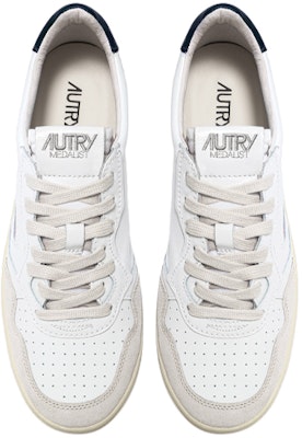 AUTRY Medalist Low 'Blanco Gamuza Azul Oscuro' AULM-LS28 Lookbook AUTRY Medalist Low 'Blanco Gamuza Azul Oscuro' AULM-LS28