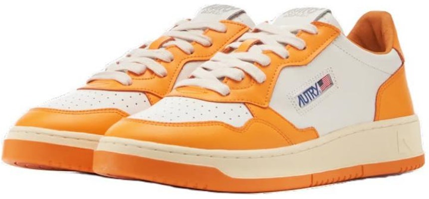 AUTRY Medalist 皮革 圓頭繫帶厚底 低筒 板鞋 男款 橙色 Lookbook AUTRY Medalist 皮革 圓頭繫帶厚底 低筒 板鞋 男款 橙色