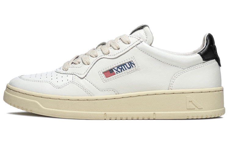 AUTRY Medalist Low Leather 'White Black' AULM-LL22