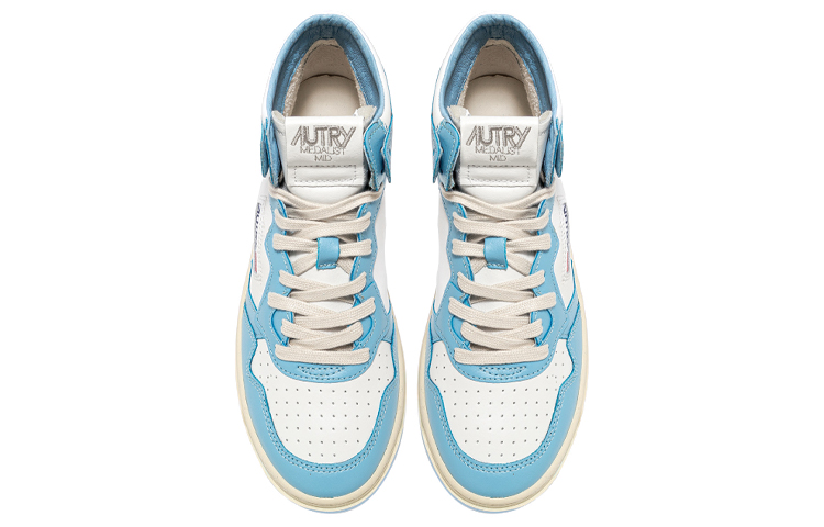 Lookbook AUTRY Medalist Mid Bicolor 'Putih Biru' AUMM-WB08