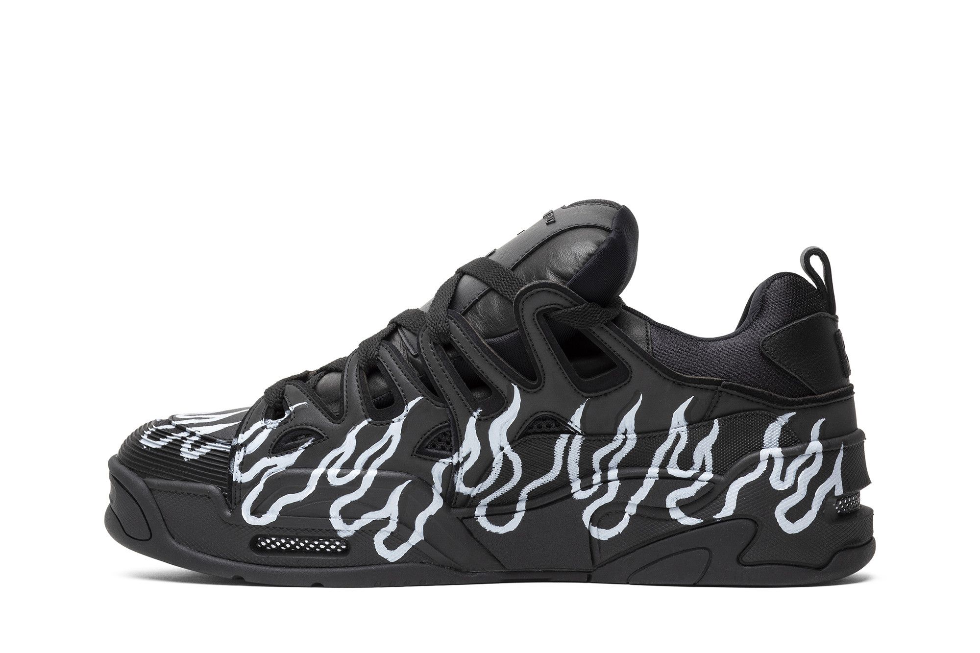 Lookbook AWGE x Under Armour SRLo ''Triple Black Flame Edition'' Schwarz Flammen Sneaker 3021559-002-FE