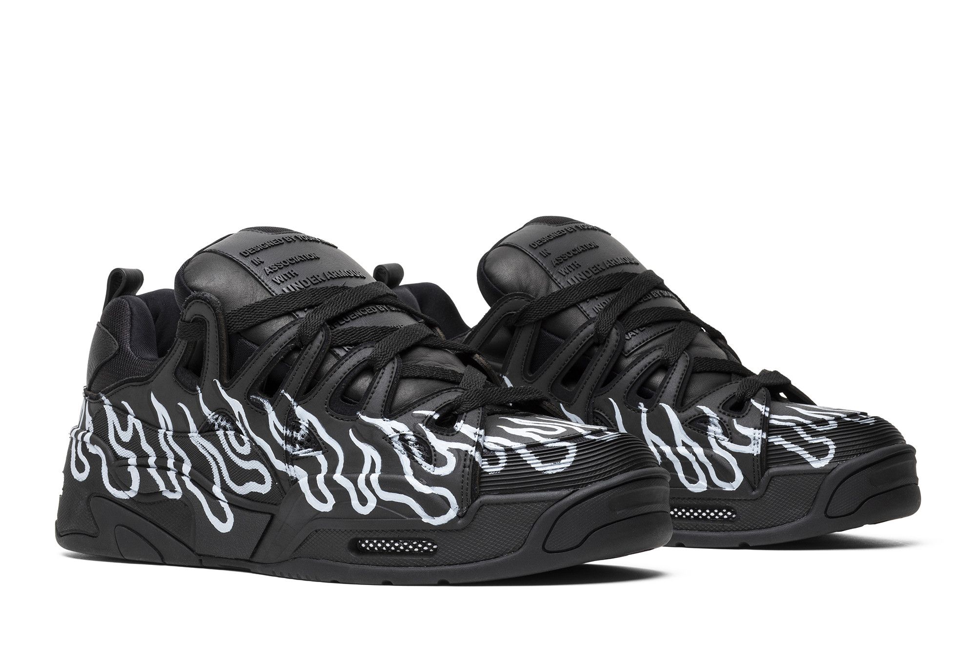 Cheap AWGE x Under Armour SRLo ''Triple Black Flame Edition'' Schwarz Flammen Sneaker 3021559-002-FE