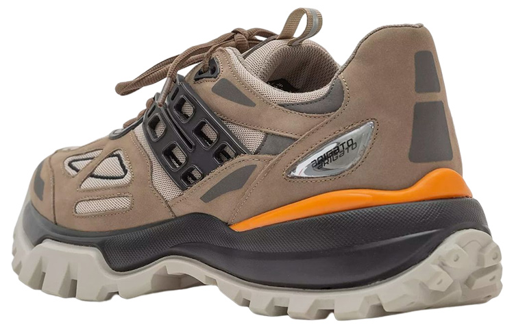 Lookbook Axel Arigato Marathon R-Tic 棕色运动鞋 F0159007