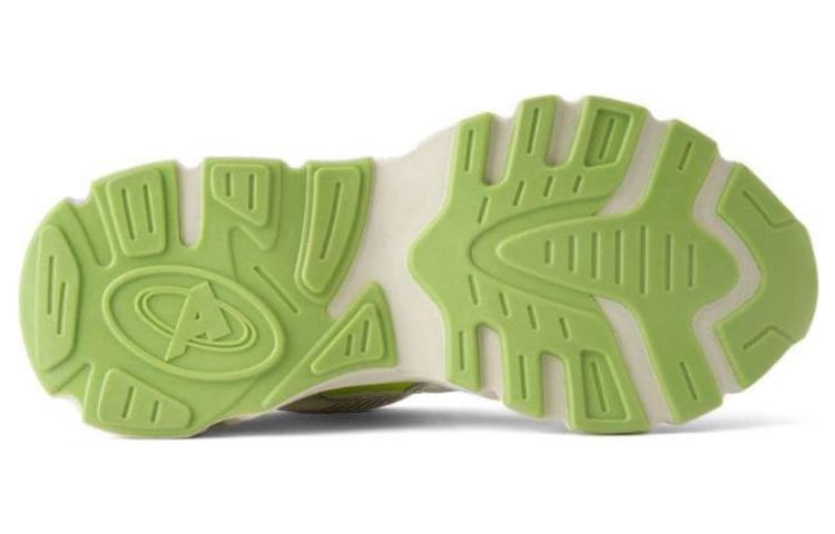 Shop アクセル アリガト プラットフォーム スニーカー ロー 'ミルクホワイト' F1052001 F1052001