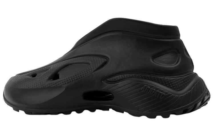 Shop アクセルアリガトウ パイロ EVA ロー'ブラックスリッポン' F0689005 F0689005