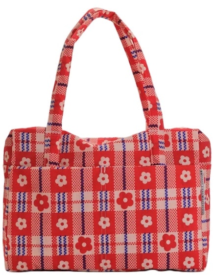 baggu-x-sandy-liang-cloud-carry-on-red