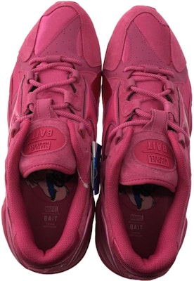 Bait x Mizuno Marvel x Wave Rider 'Deadpool' D1GG205964 Shop Bait x Mizuno Marvel x Wave Rider 'Deadpool' D1GG205964