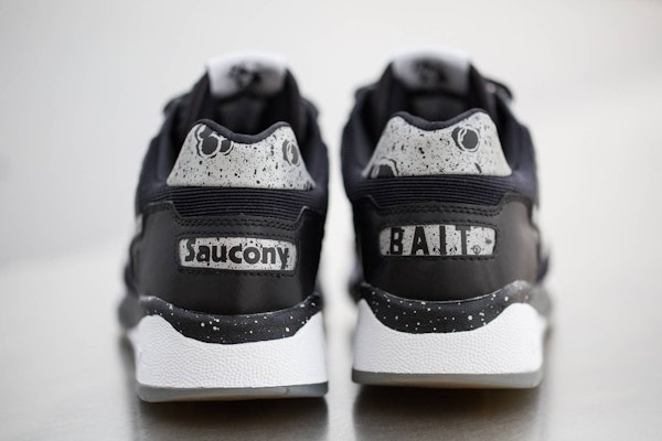 BAIT x Saucony Shadow 5500 'Cruel World 6: Langkah Gergasi' S70247-1 Lookbook BAIT x Saucony Shadow 5500 'Cruel World 6: Langkah Gergasi' S70247-1