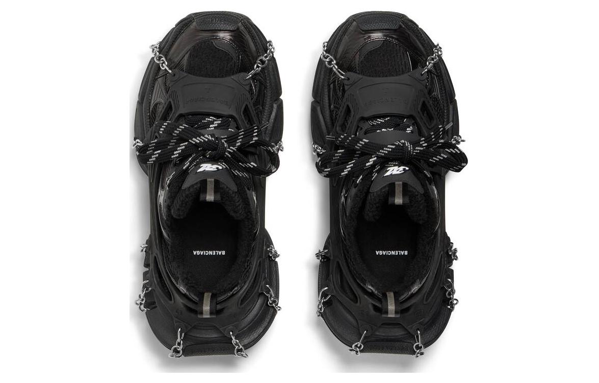 Lookbook Balenciaga 3XL Ski Sneakers Hitam 766034W3XR21000