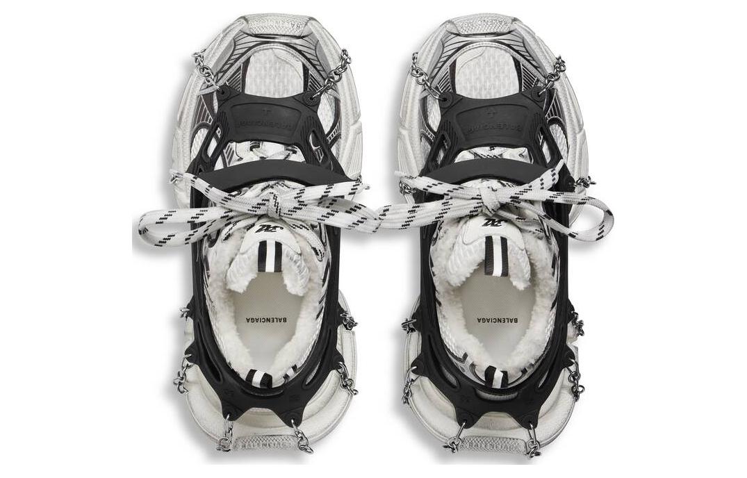 Lookbook Balenciaga 3XL Ski Sneakers Hitam Putih 766034W3XR39710