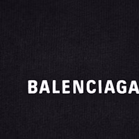 Shop Balenciaga 黑色字母印花圓領T恤 標準剪裁休閒上衣 613969TYK281000