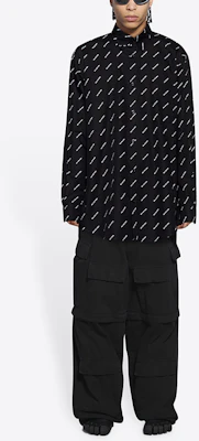Balenciaga Black Logo Print Long Sleeve Casual Shirt Regular Fit 534333TBL961070 Shop Balenciaga Black Logo Print Long Sleeve Casual Shirt Regular Fit 534333TBL961070