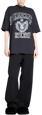 バレンシアガ ブラック ロゴプリント クルーネック Tシャツ 739784TOVK18190 Purchase バレンシアガ ブラック ロゴプリント クルーネック Tシャツ 739784TOVK18190
