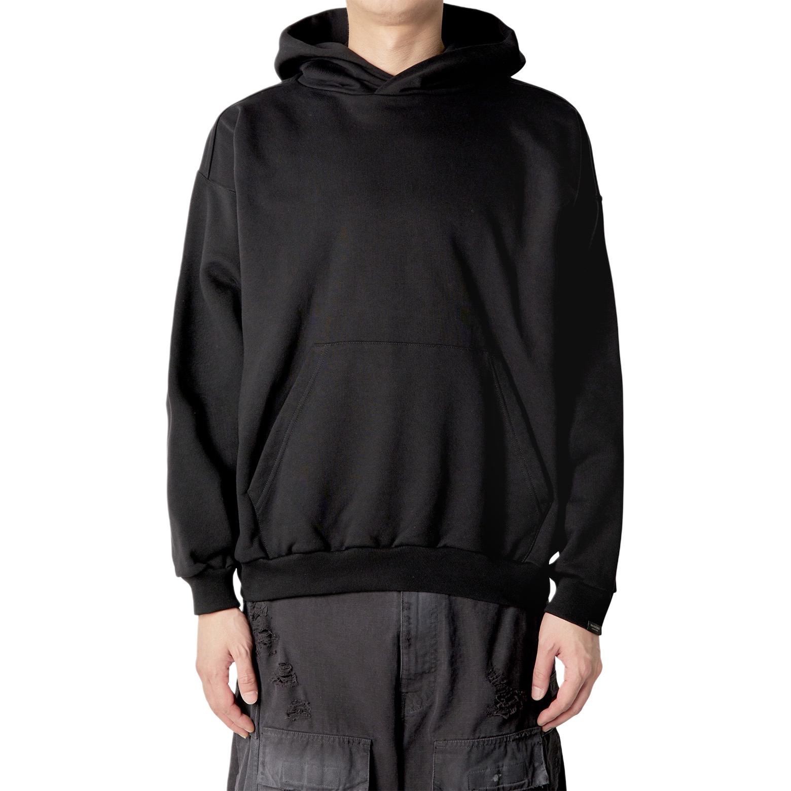 Lookbook Sudadera Negra Balenciaga Sobredimensionada de Manga Larga y Estilo Pullover. 773281TPVO91000