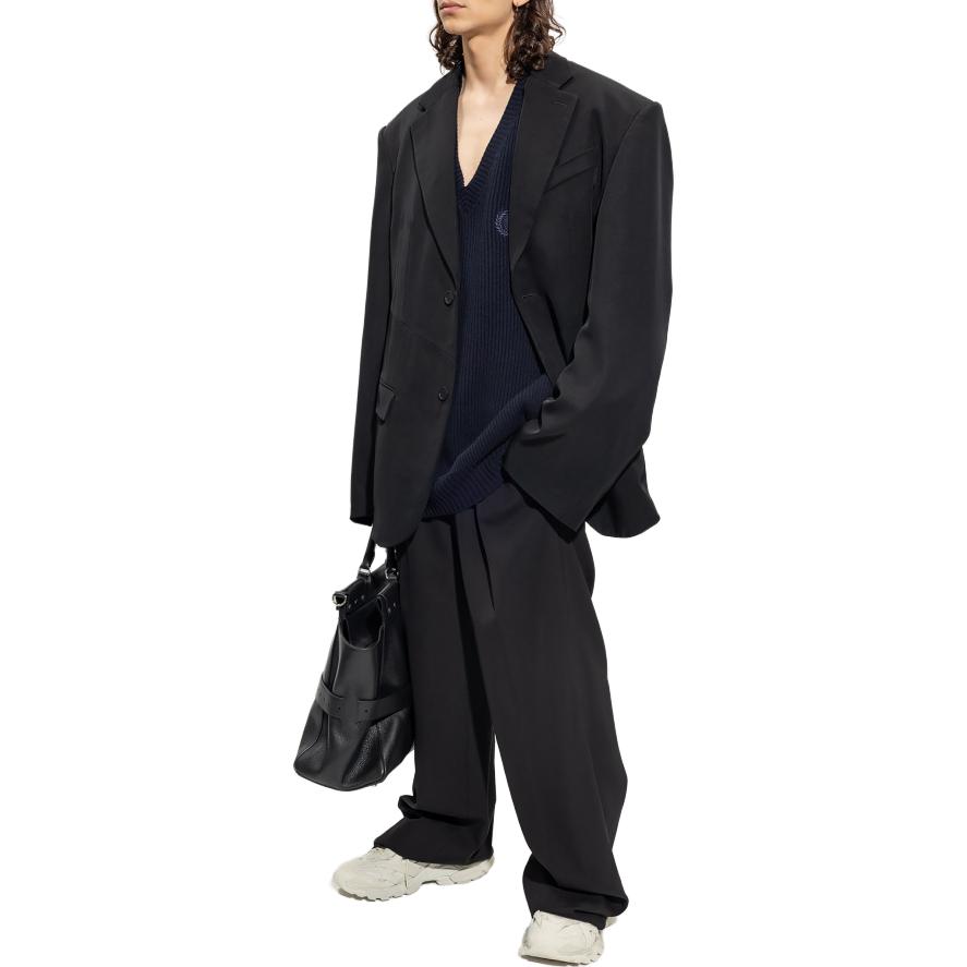 Lookbook 발렌시아가 블루 체크 브이넥 긴팔 니트 스웨터. 704271T41308275