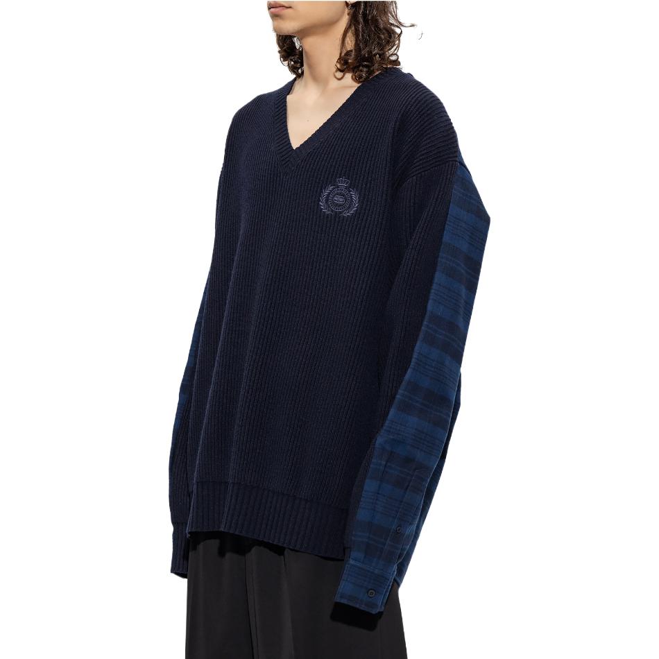 Purchase 발렌시아가 블루 체크 브이넥 긴팔 니트 스웨터. 704271T41308275