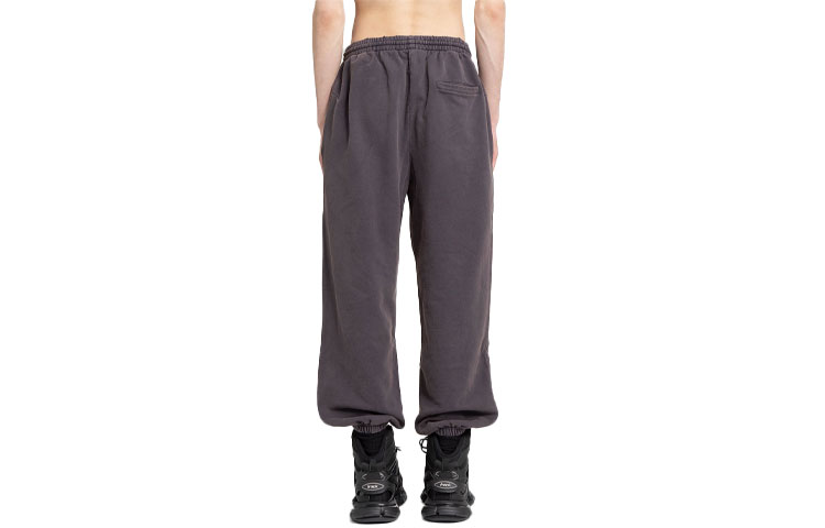 Lookbook Balenciaga  Brown Elastic Waist Knit Jogger Sweatpants SS22 Collection. 675244TLVH14265