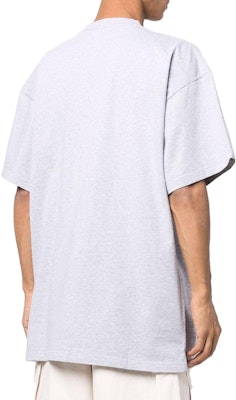 발렌시아가 그레이 그래피티 로고 프린트 루즈핏 티셔츠. 676589TLVF11203 Purchase 발렌시아가 그레이 그래피티 로고 프린트 루즈핏 티셔츠. 676589TLVF11203