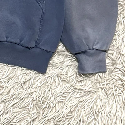 Balenciaga Sudadera Vintage Azul Degradado Logo Ajuste Regular 761458TPVD64313 Details for Balenciaga Sudadera Vintage Azul Degradado Logo Ajuste Regular 761458TPVD64313