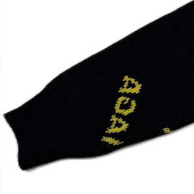 Shop 발렌시아가 로고 니트 크루넥 스웨터 레귤러 핏 블랙 547831T4731075