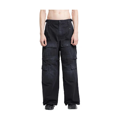 Balenciaga Loose Fit Black Denim Jeans with Multi Pockets and Zip Fly. 773255TKP271000