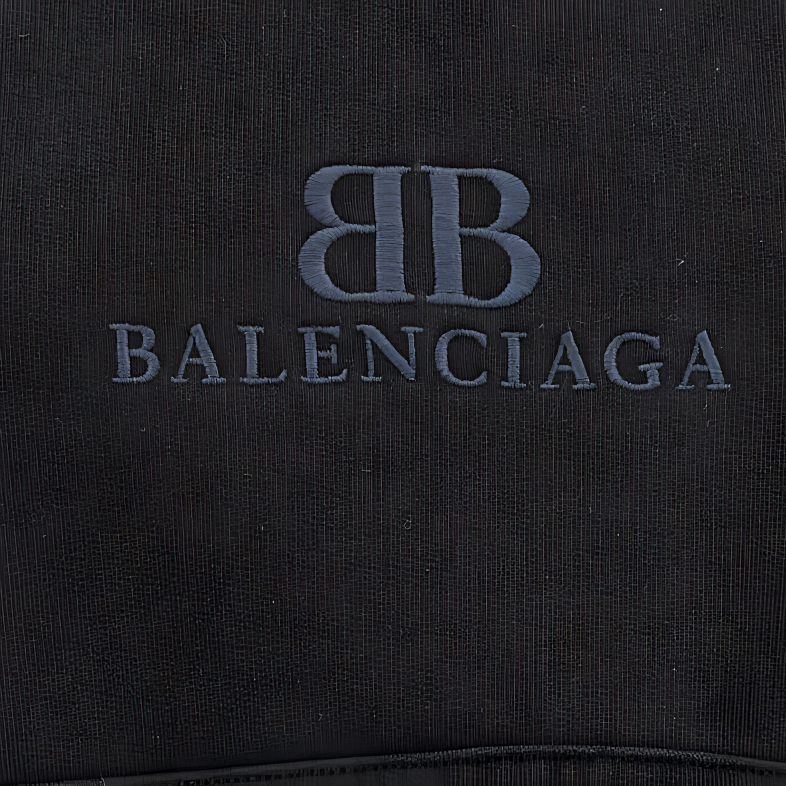 Sizing Balenciaga 寶麗嘉黑色寬版連帽衫帶標誌設計。 783397TQVS91083