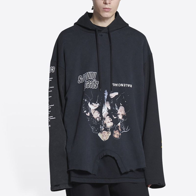 Shop Balenciaga  Oversized Black Hoodie with Reverse Letter Print. 698156TMVD11000
