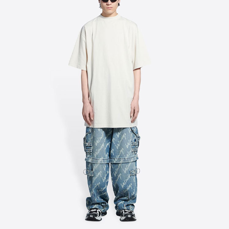 Shop Balenciaga  Oversized Plain White Crewneck Long T-Shirt. 681045TLVH99054