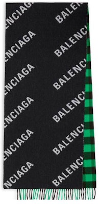 巴黎世家格纹流苏标志针织围巾 697735421B01066 Lookbook 巴黎世家格纹流苏标志针织围巾 697735421B01066