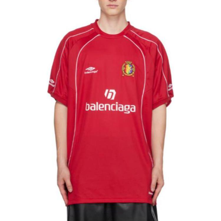 Lookbook 발렌시아가 레드 로고 프린트 크루넥 티셔츠 레귤러 핏. 767884TPVG26540