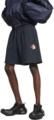 巴黎世家 綠色松身款式彈性腰休閒短褲 826385TSVG18737 Sizing 巴黎世家 綠色松身款式彈性腰休閒短褲 826385TSVG18737