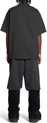 バレンシアガ アクティブウェア ロゴプリント オーバーサイズTシャツ ユニセックス ブラック SS24. 764235TQVT91083 Shop バレンシアガ アクティブウェア ロゴプリント オーバーサイズTシャツ ユニセックス ブラック SS24. 764235TQVT91083