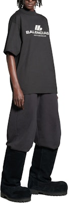 バレンシアガ アクティブウェア ロゴプリント オーバーサイズTシャツ ユニセックス ブラック SS24. 764235TQVT91083 Purchase バレンシアガ アクティブウェア ロゴプリント オーバーサイズTシャツ ユニセックス ブラック SS24. 764235TQVT91083