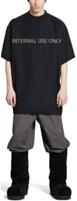 Balenciaga Alphabet Logo Crewneck T-Shirt Unisex Regular Fit Black. 787358TQVU21083 Shop Balenciaga Alphabet Logo Crewneck T-Shirt Unisex Regular Fit Black. 787358TQVU21083