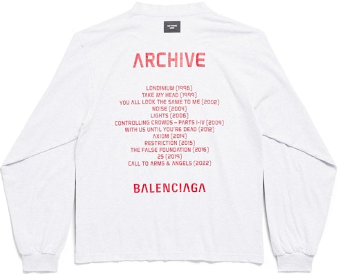 발렌시아가 아카이브 시리즈 유니섹스 오버사이즈 로고 긴팔 티셔츠 화이트 781245TQVA11561 Lookbook 발렌시아가 아카이브 시리즈 유니섹스 오버사이즈 로고 긴팔 티셔츠 화이트 781245TQVA11561