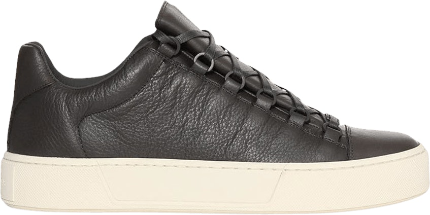 balenciaga-arena-low-dark-grey