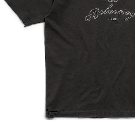 Balenciaga BB Motel Fit Baju Hitam Logo Mahkota Unisex. 764235TQVK91083 Details for Balenciaga BB Motel Fit Baju Hitam Logo Mahkota Unisex. 764235TQVK91083