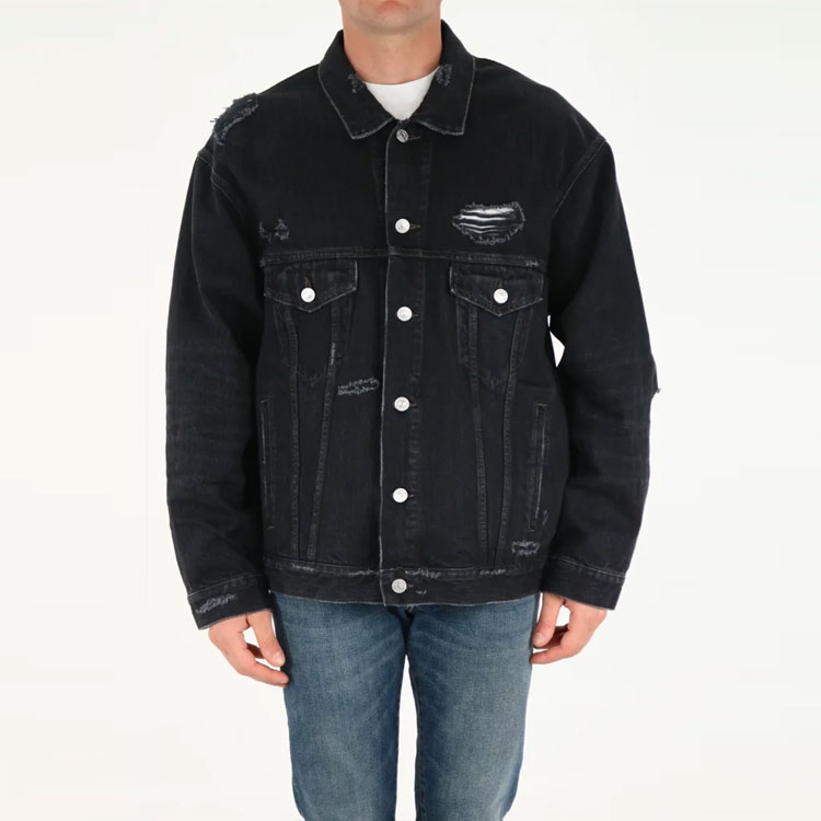 Shop Balenciaga Jaket Denim Lengan Panjang Hitam Berjalur Distressed. 664329TBP471055
