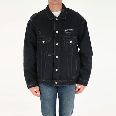 Balenciaga Jaket Denim Lengan Panjang Hitam Berjalur Distressed. 664329TBP471055 Shop Balenciaga Jaket Denim Lengan Panjang Hitam Berjalur Distressed. 664329TBP471055