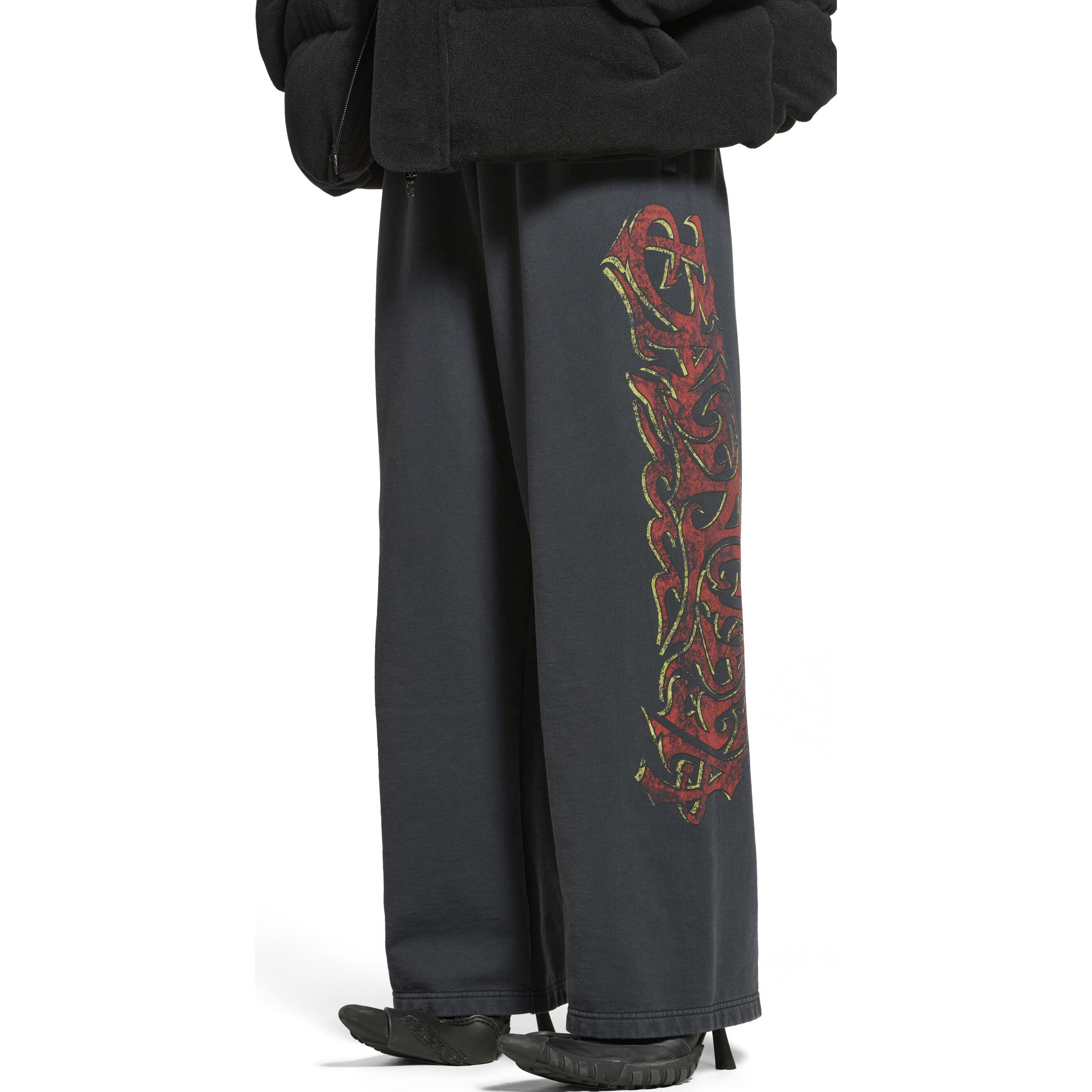 Sizing Celana Balenciaga Hitam Wide-Leg Fit Longgar Unisex Terbaru. 771081TPVM91568