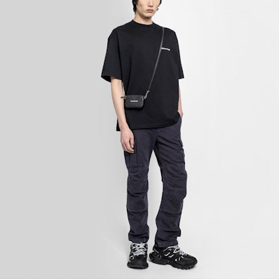 발렌시아가 블랙 스트레이트 핏 카고 팬츠 포켓 지퍼 디자인 642154TJP094100 Shop 발렌시아가 블랙 스트레이트 핏 카고 팬츠 포켓 지퍼 디자인 642154TJP094100