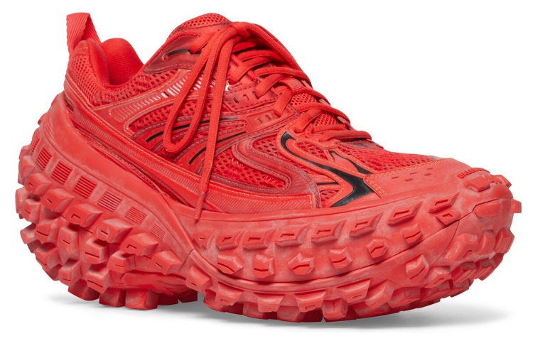 Lookbook Balenciaga Bouncer Sneaker 'Worn-Out - Merah' 685613-W2RAA-6010