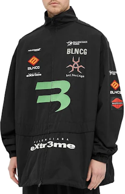 Balenciaga Jaket Longgar Hitam dengan Cetak Logo Huruf Kasual. 663153TIM391000 Lookbook Balenciaga Jaket Longgar Hitam dengan Cetak Logo Huruf Kasual. 663153TIM391000