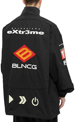 Balenciaga Jaket Longgar Hitam dengan Cetak Logo Huruf Kasual. 663153TIM391000 Shop Balenciaga Jaket Longgar Hitam dengan Cetak Logo Huruf Kasual. 663153TIM391000