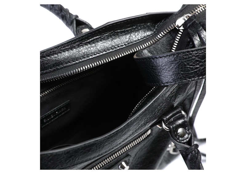 Lookbook 巴黎世家經典小號黑色肩背包