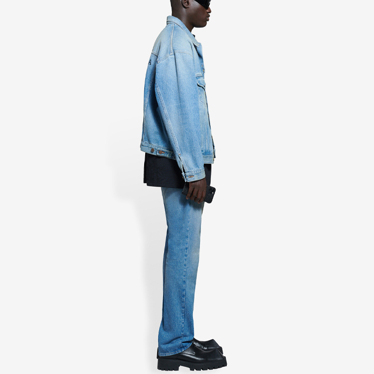 Details for Balenciaga Jaket Denim Logo Sulam Klasik Biru Muda 657608TDW154307