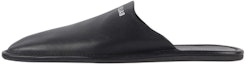 Order Balenciaga Cosy Mule 2020 'Hitam'. 607494WA7261006