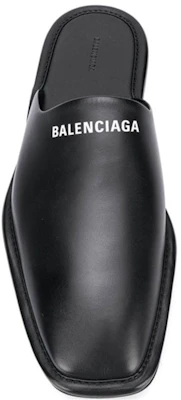 Balenciaga Cosy Mule 2020 'Hitam'. 607494WA7261006 Sizing Balenciaga Cosy Mule 2020 'Hitam'. 607494WA7261006