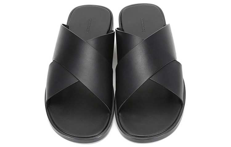 Shop 巴黎世家 舒适拖鞋 '黑色' 597148WAVY01000